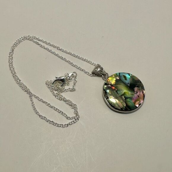 Abalone pendant necklace - Picture 6 of 11